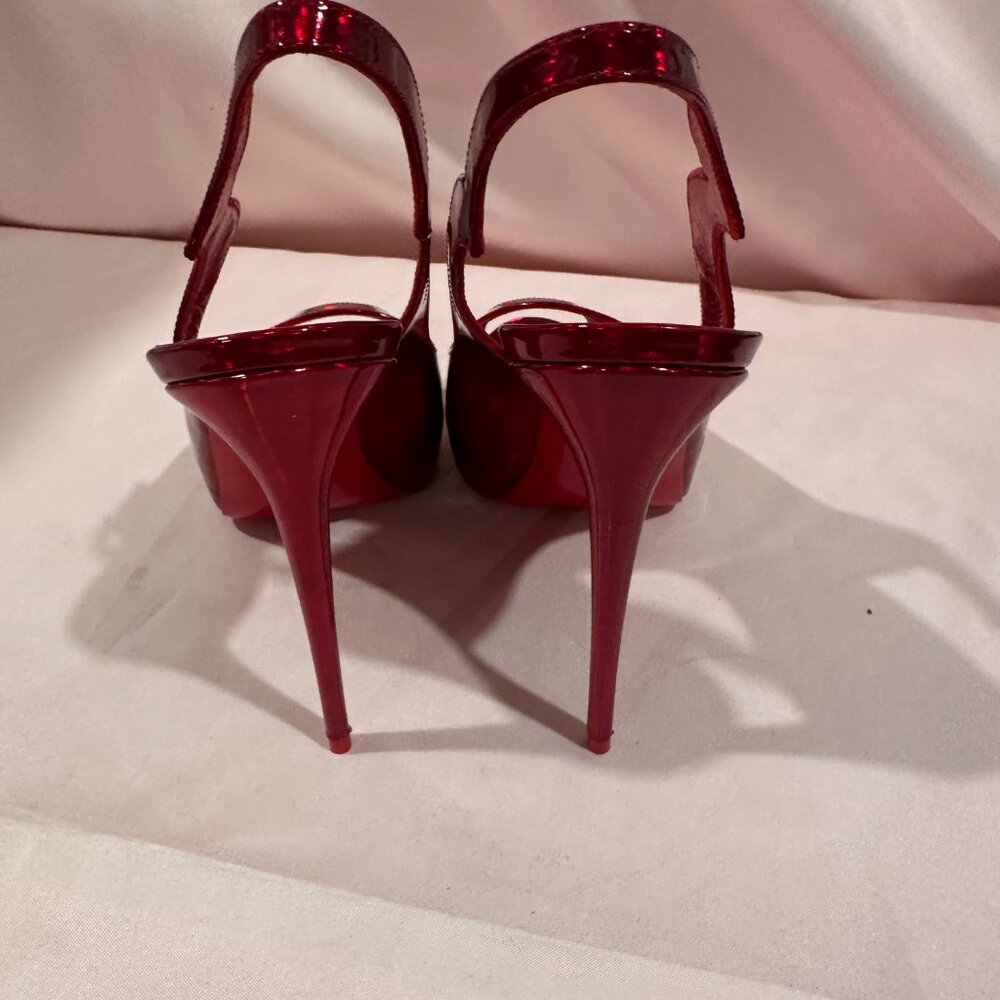 Christian Louboutin - Picture 2 of 3